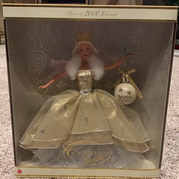 Special Edition 2000 Celebration Barbie - Picture 3 of 3